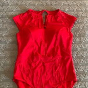 Athleta I Cap-sleeved one piece tank suit I Large